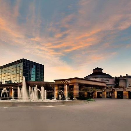 Argosy Casino Hotel & Spa Riverside Bagian luar foto