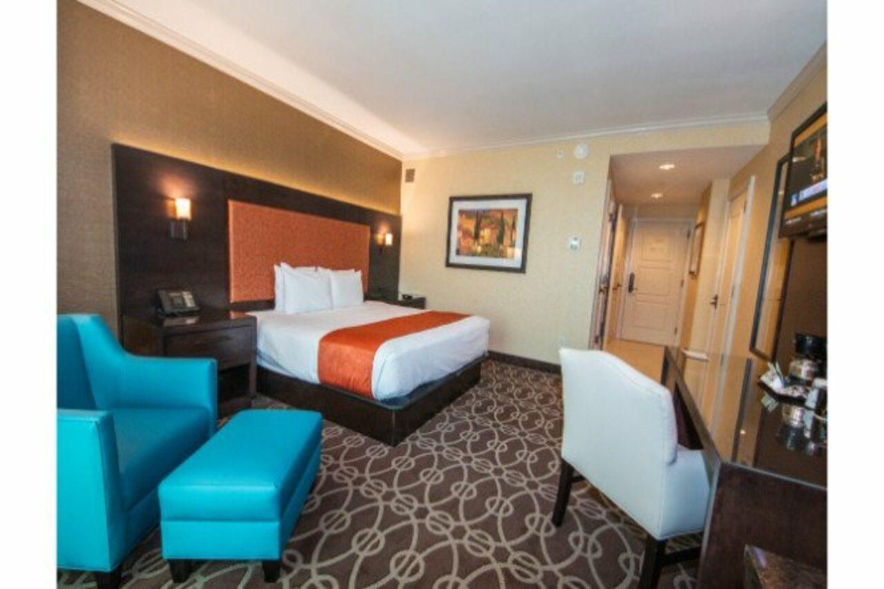 Argosy Casino Hotel & Spa Riverside Bagian luar foto