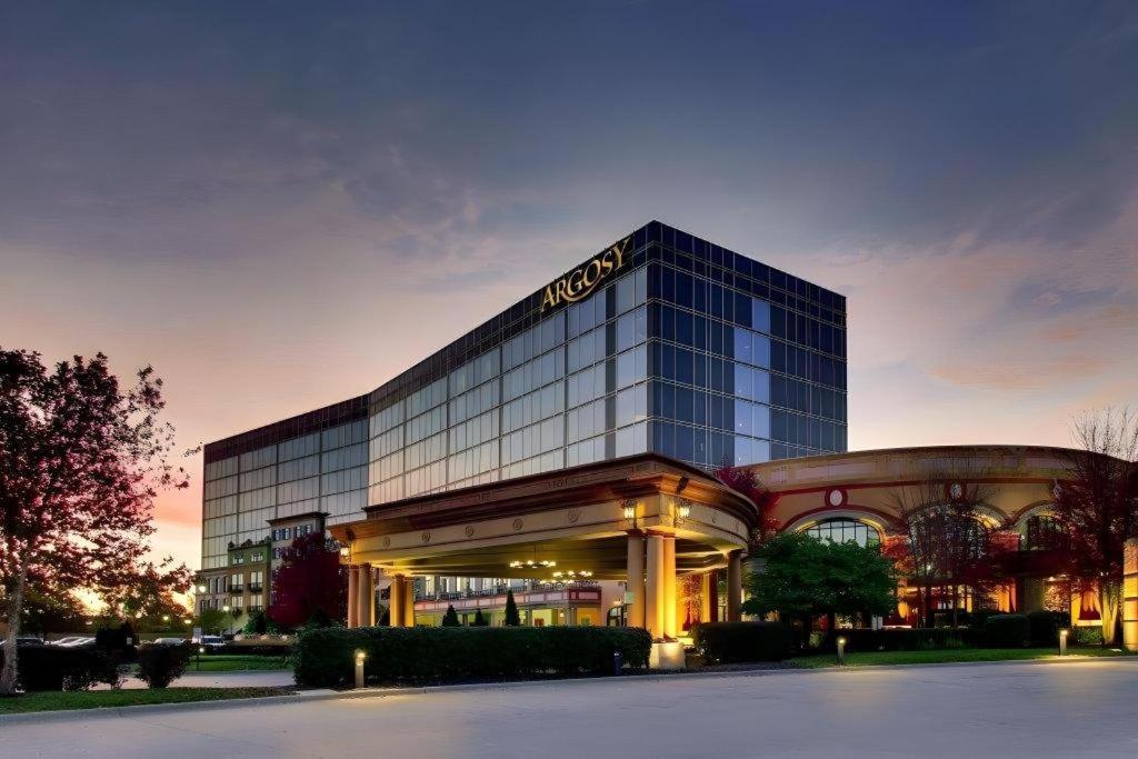 Argosy Casino Hotel & Spa Riverside Bagian luar foto