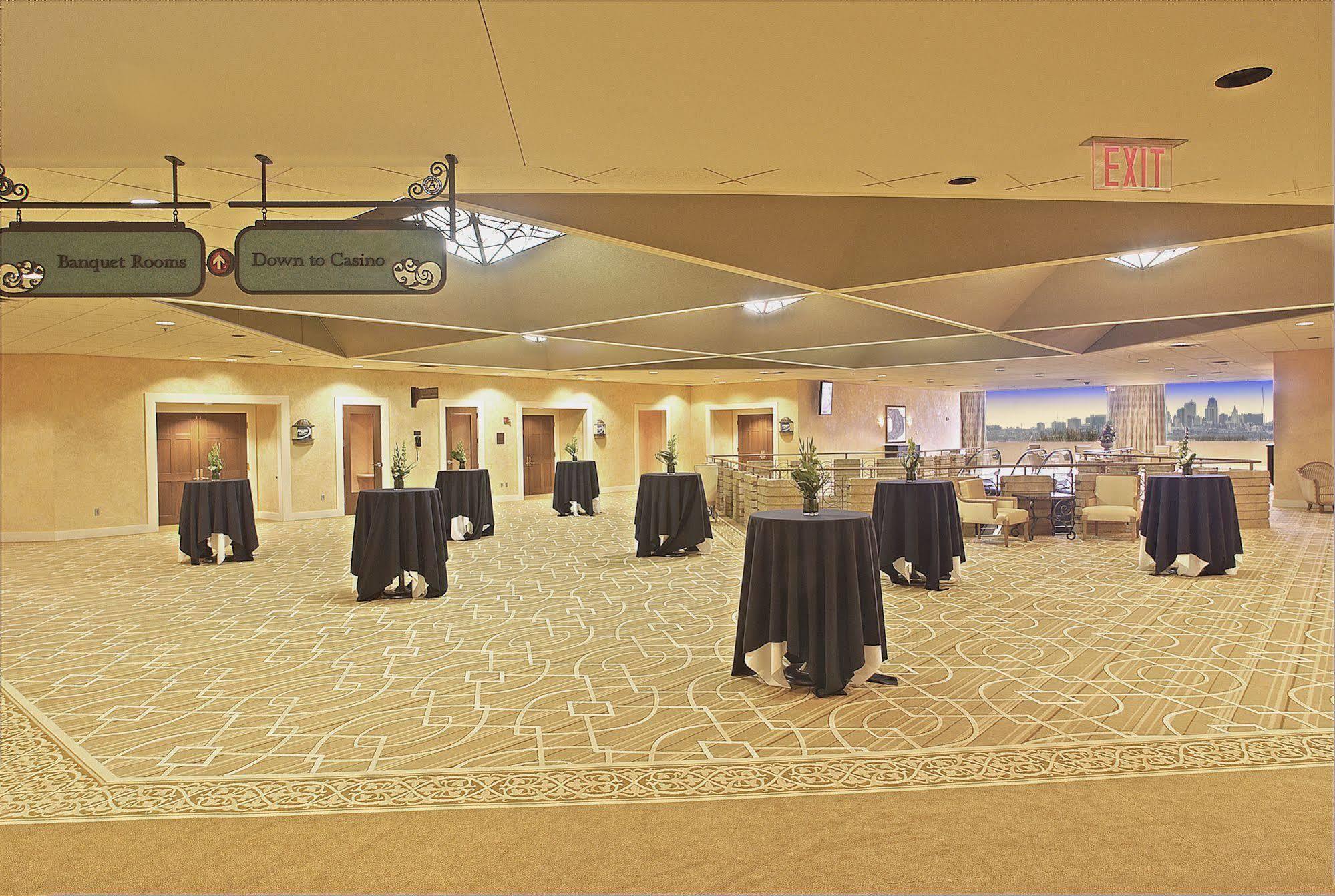 Argosy Casino Hotel & Spa Riverside Bagian luar foto