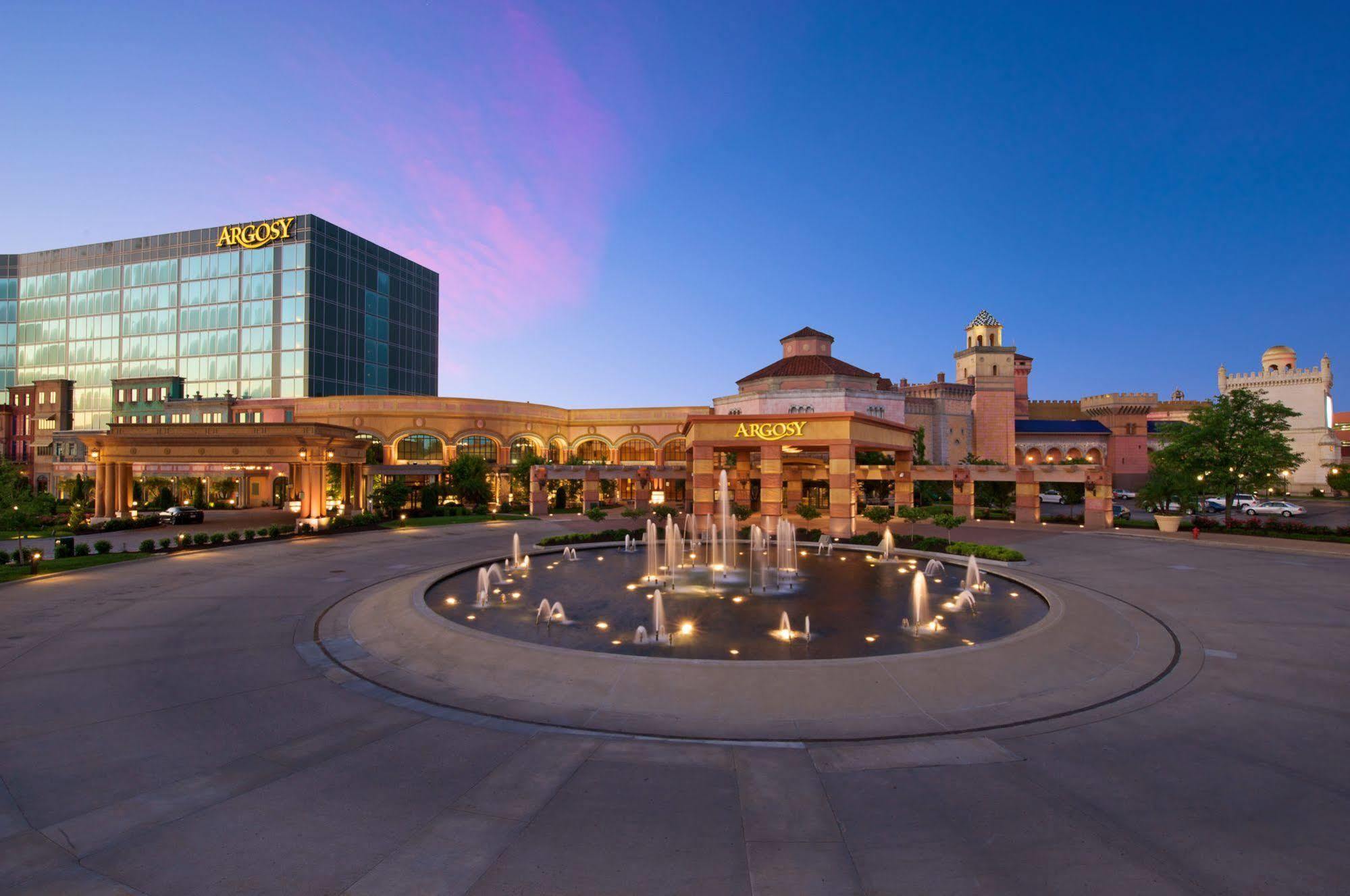 Argosy Casino Hotel & Spa Riverside Bagian luar foto